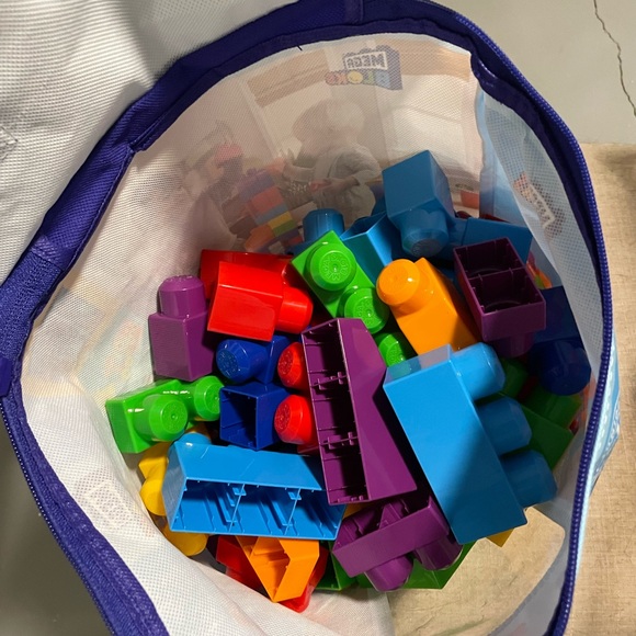 Mega bloks kids building blocks - Picture 2 of 4